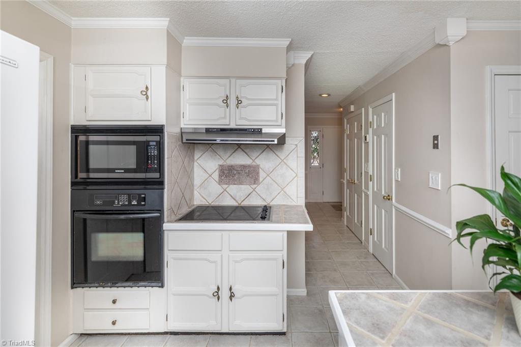 7204 Haw Ridge Road Summerfield, NC 27358 - Photo 14 of 43