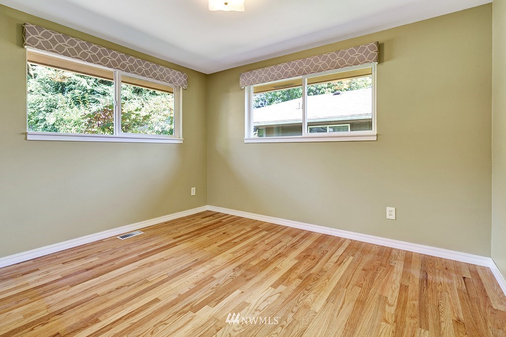 8511 Maple Lane Edmonds, WA 98026 - Photo 22 of 30 Gallery Image 22
