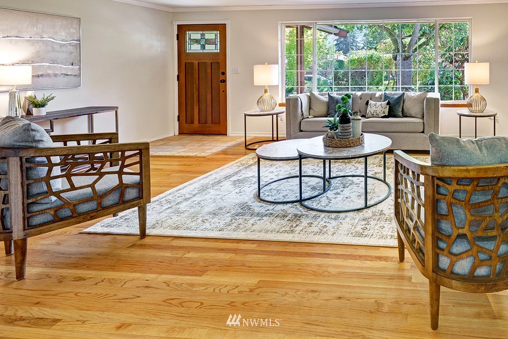 8511 Maple Lane Edmonds, WA 98026 - Photo 4 of 30 Gallery Image 4
