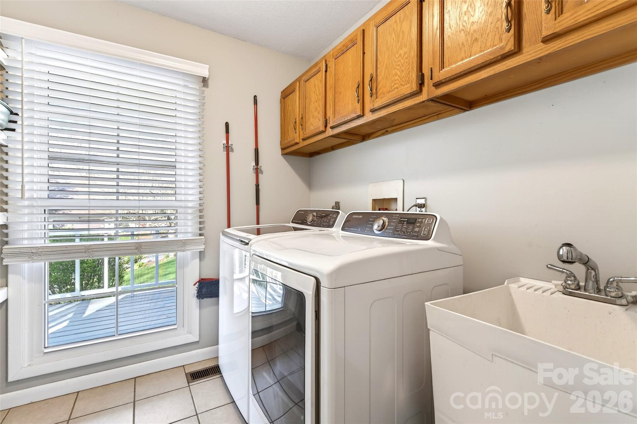 102 Charles Ridge Road Asheville, NC 28805 - Photo 20 of 37