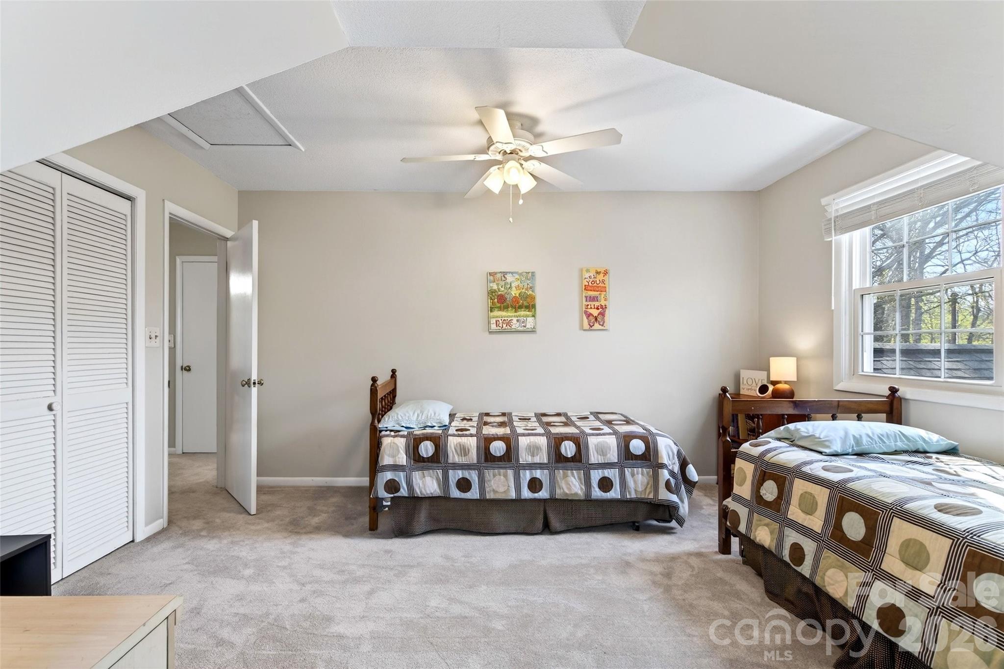 102 Charles Ridge Road Asheville, NC 28805 - Photo 31 of 37