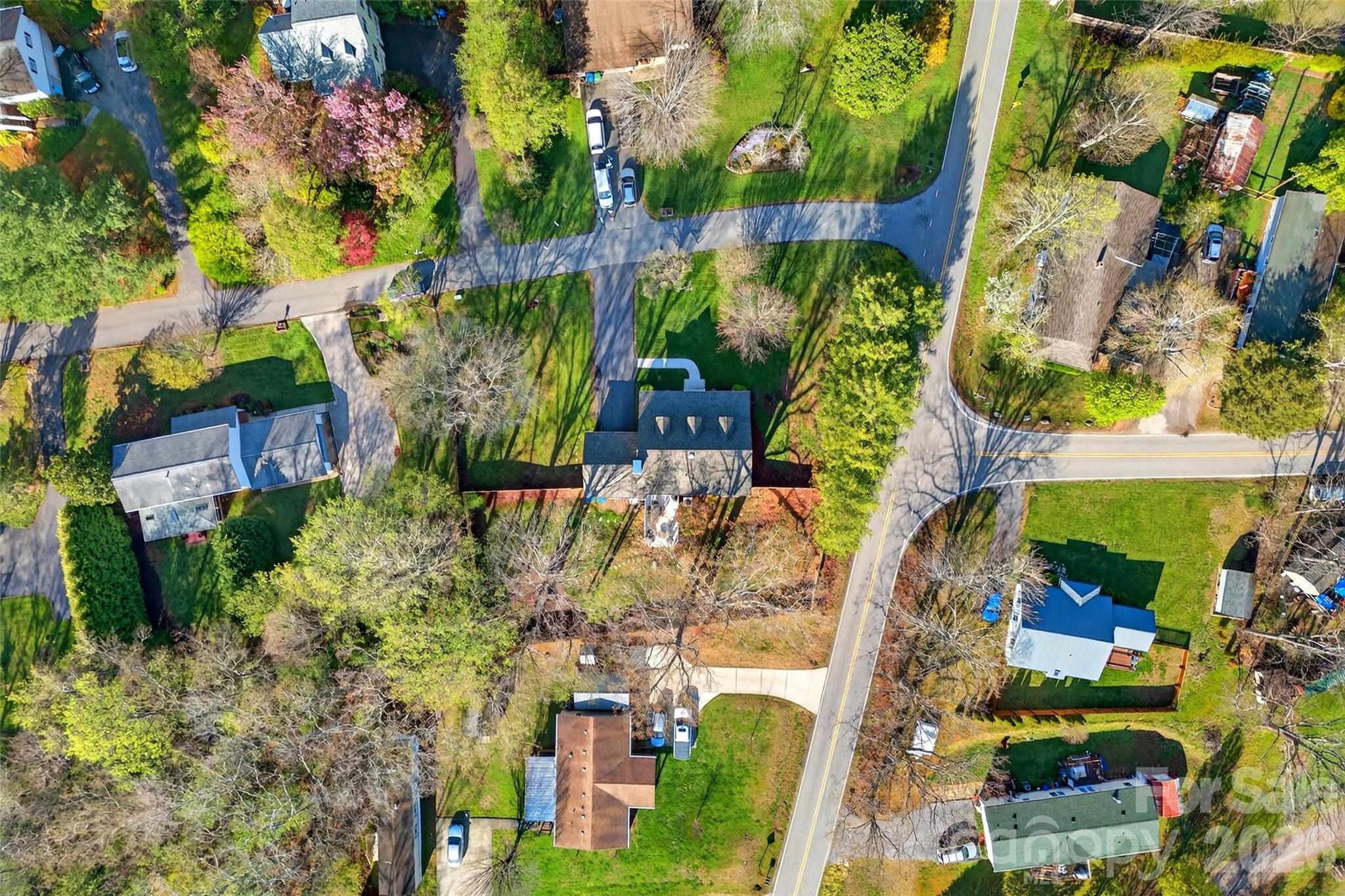 102 Charles Ridge Road Asheville, NC 28805 - Photo 35 of 37