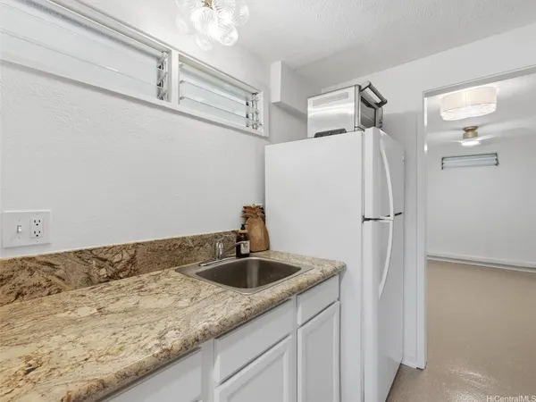 $2,500 | 1499 Akeke Place, Kailua, HI 96734