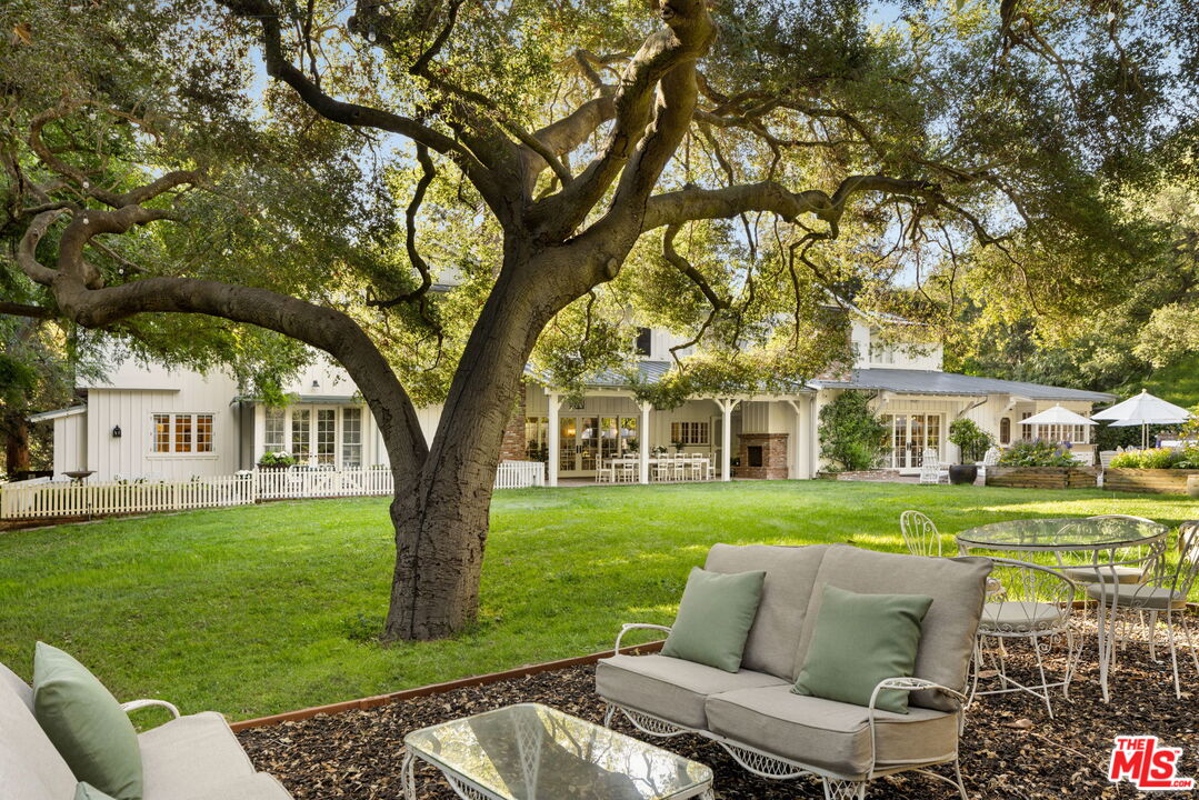 1900 Old Ranch Road Los Angeles, CA 90049 - Photo 8 of 47 Gallery Image 8