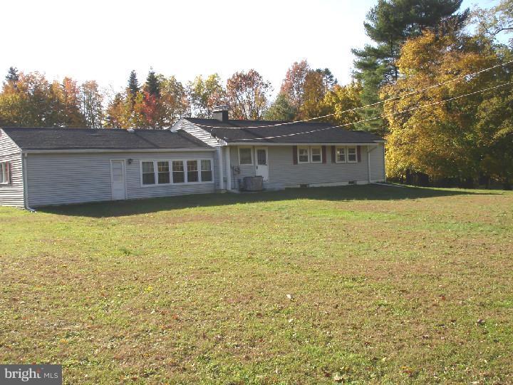 280 County Line Road Wayne, PA 19087 - Photo 3 of 16 Exterior Back