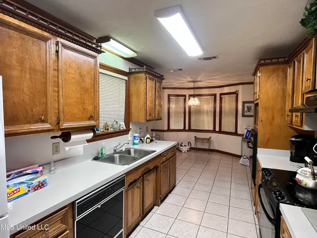 $299,900 | 103 Stanton Hall Drive, Florence, MS 39073