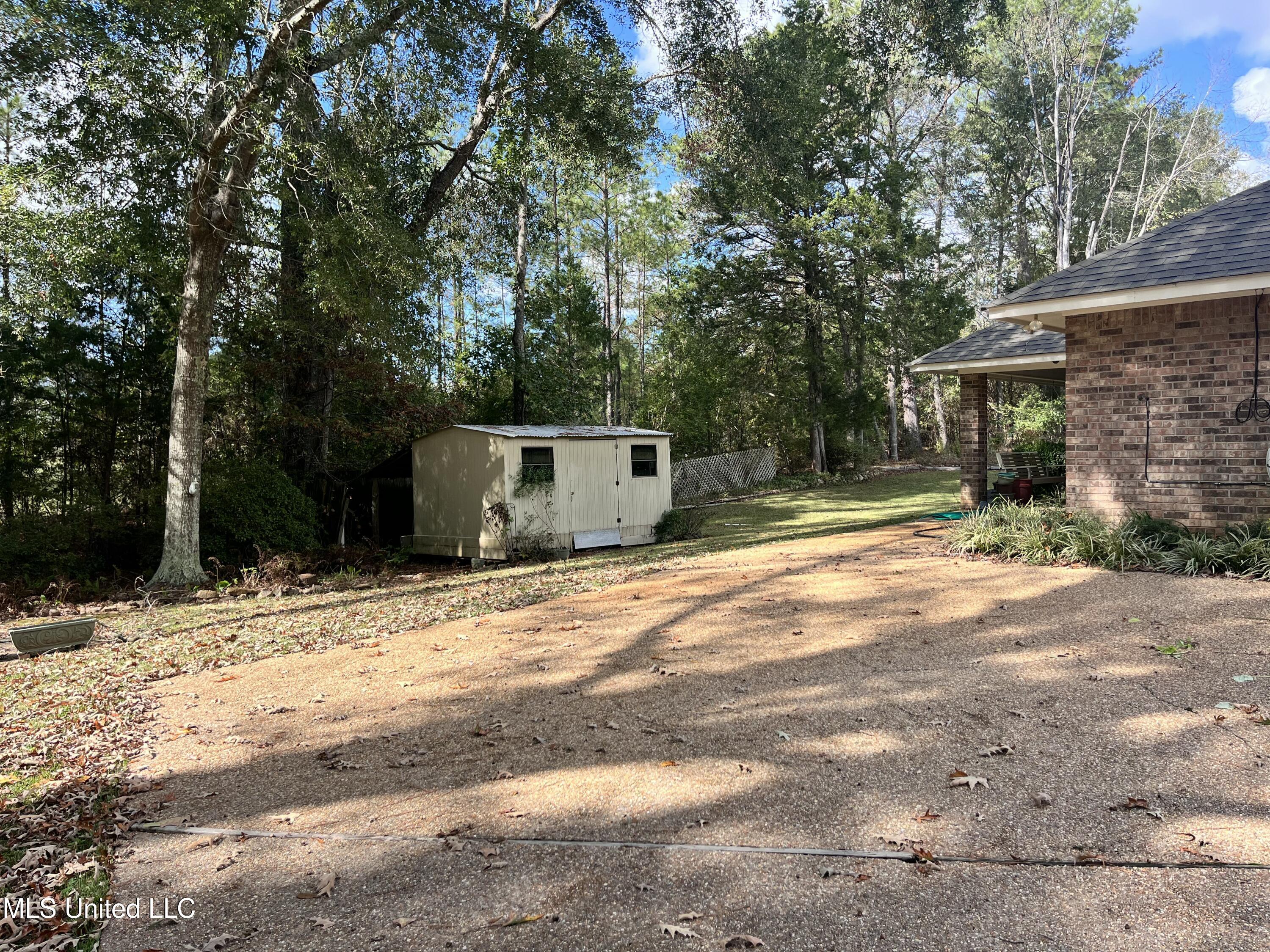 103 Stanton Hall Drive Florence, MS 39073 - Photo 3 of 52 IMG_9668