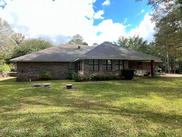 $299,900 | 103 Stanton Hall Drive, Florence, MS 39073