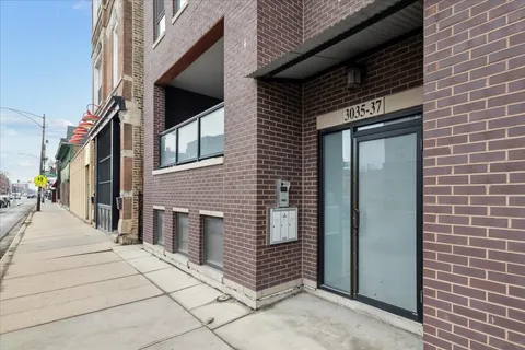 $539,900 | 3035 West Belmont Avenue, Unit 2E, Chicago, IL 60618