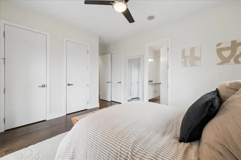 $539,900 | 3035 West Belmont Avenue, Unit 2E, Chicago, IL 60618