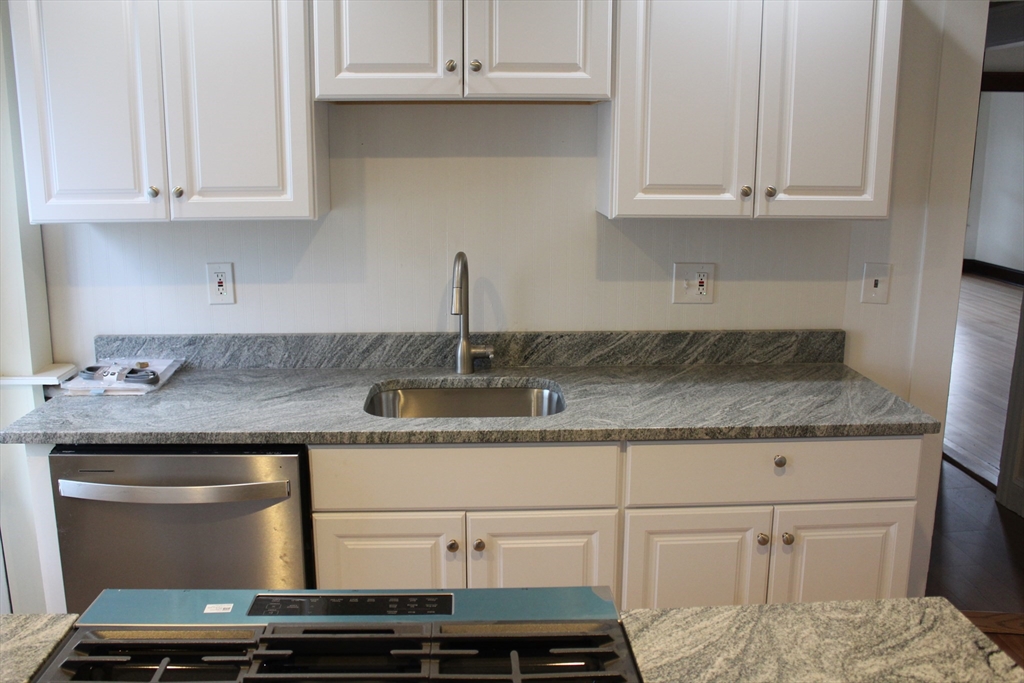 415 Commercial Street, Unit 1 Braintree, MA 02184 - Photo 10 of 11