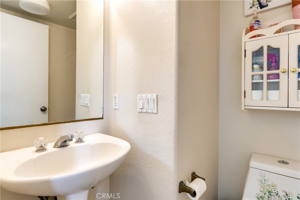 43359 Via Sabino Temecula, CA 92592 - Photo 16 of 29