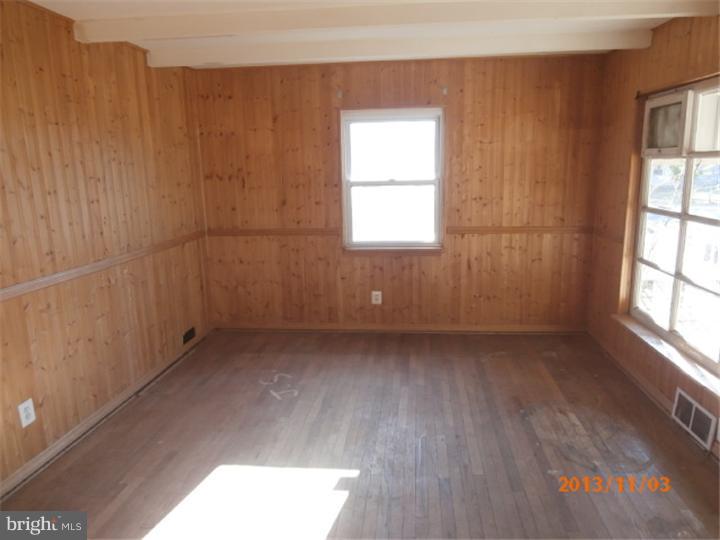 2017 South Brighton Avenue Lindenwold, NJ 08021 - Photo 4 of 13