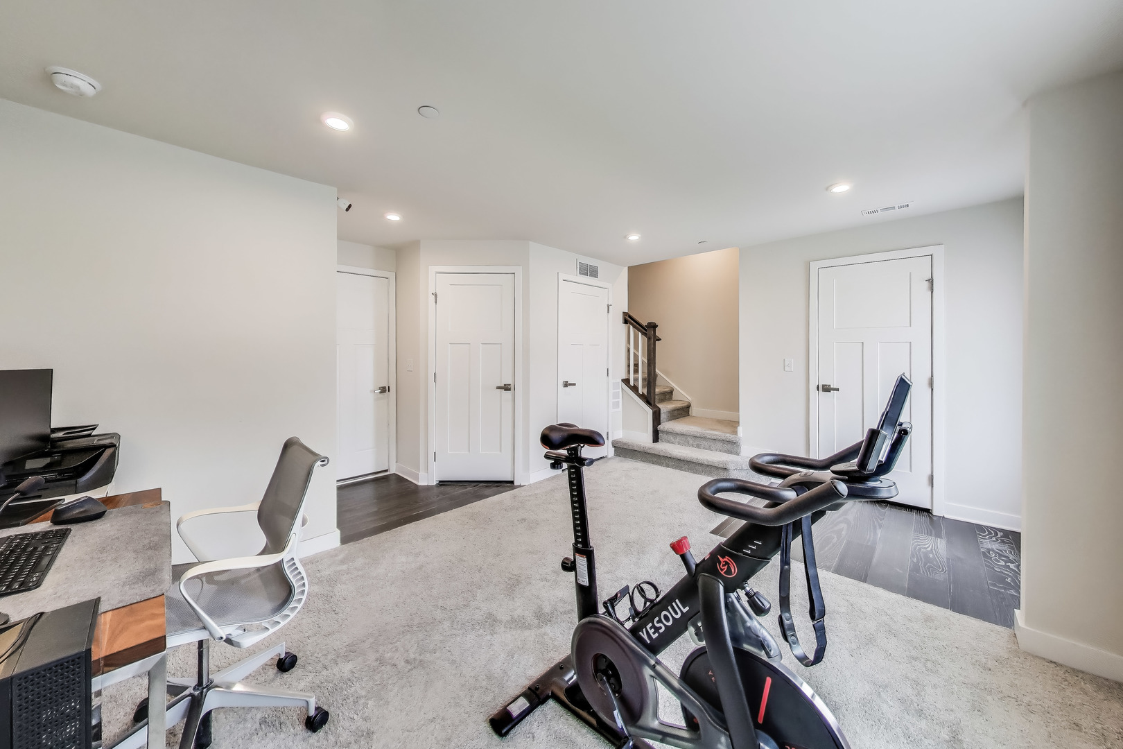 205 Dawson Drive Mount Prospect, IL 60056 - Photo 4 of 28 a view of a room with gym equipment