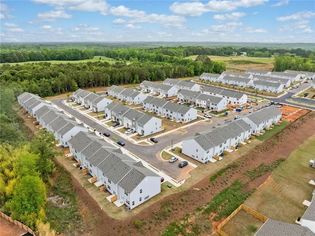 $1,695 | 104 Saginaw Court, Locust Grove, GA 30248