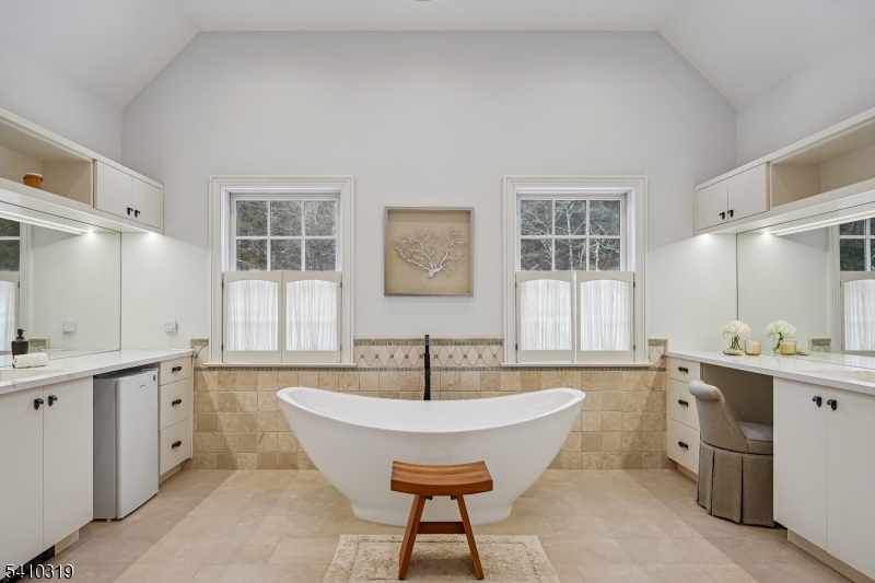 91 Mosle Road Peapack-Gladstone, NJ 07931 - Photo 20 of 49