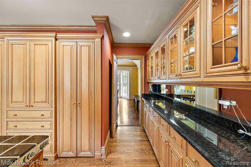 760 Lone Pine Road Bloomfield Hills, MI 48304 - Photo 8 of 65