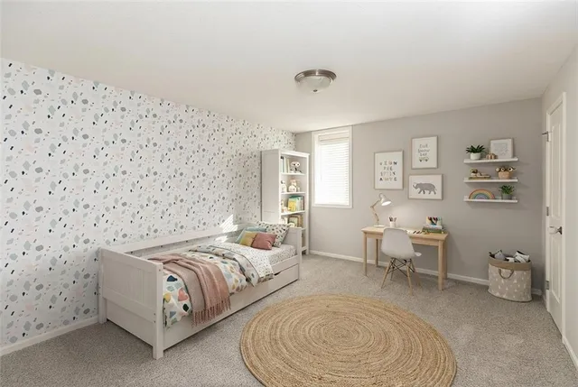 $999,000 | 15701 Canterbury Street, Overland Park, KS 66224