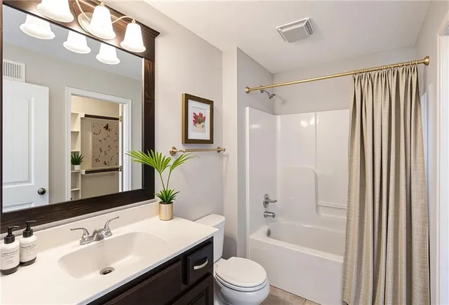 $999,000 | 15701 Canterbury Street, Overland Park, KS 66224