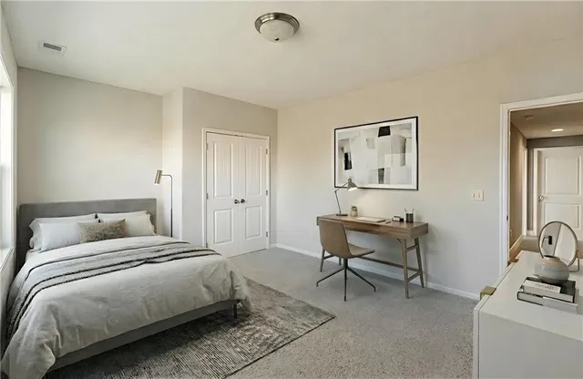 $999,000 | 15701 Canterbury Street, Overland Park, KS 66224