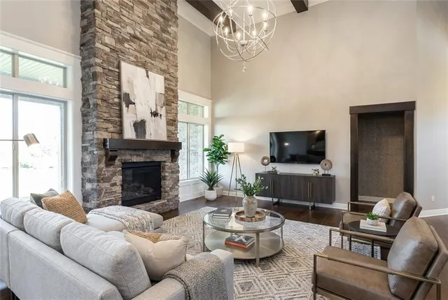 $999,000 | 15701 Canterbury Street, Overland Park, KS 66224