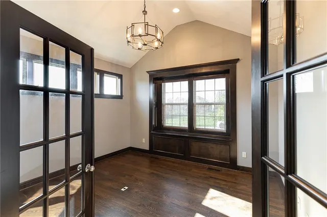 $999,000 | 15701 Canterbury Street, Overland Park, KS 66224