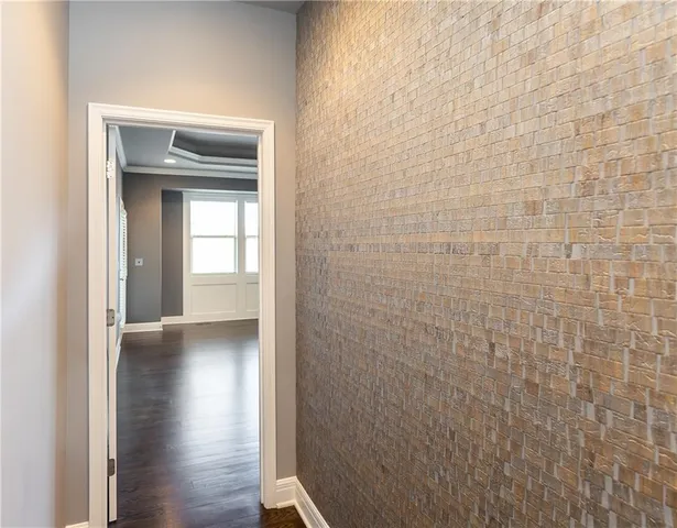 $999,000 | 15701 Canterbury Street, Overland Park, KS 66224