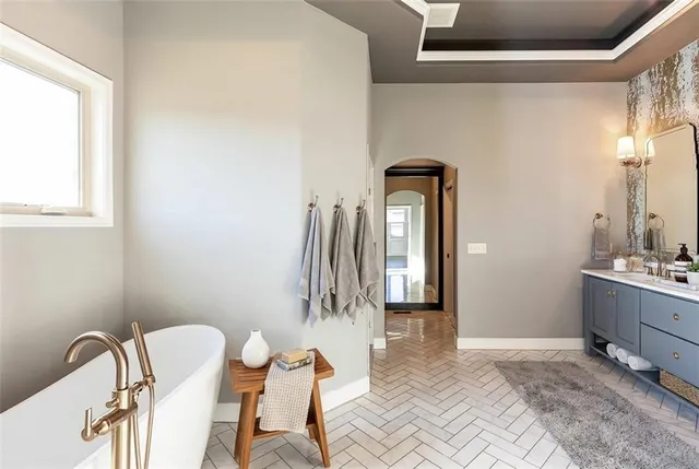 $999,000 | 15701 Canterbury Street, Overland Park, KS 66224