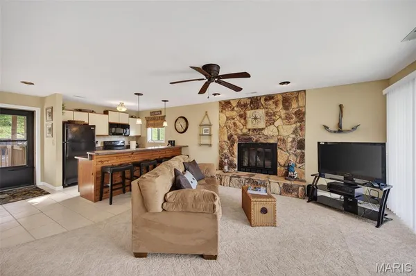 $259,900 | 131 Indian Pointe, Osage Beach, MO 65065