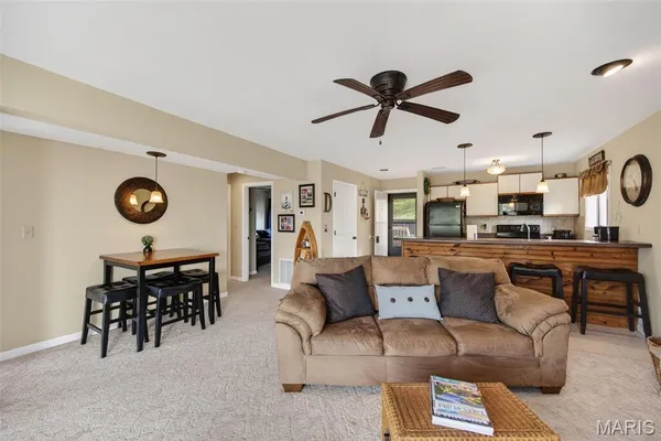 $259,900 | 131 Indian Pointe, Osage Beach, MO 65065