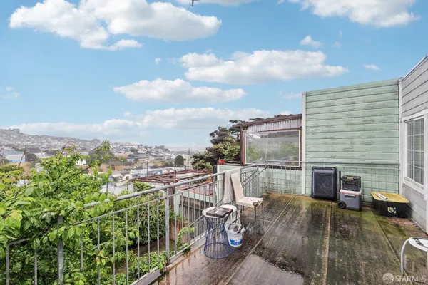 $949,000 | 750 Sweeny Street, San Francisco, CA 94134