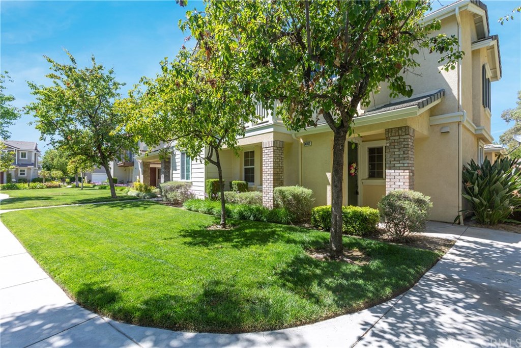 24002 Cornelia Place Valencia, CA 91354 - Photo 2 of 28 24002 Cornelia Place