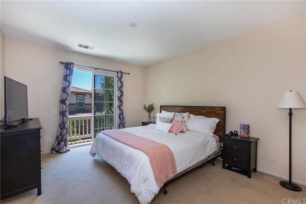 24002 Cornelia Place Valencia, CA 91354 - Photo 19 of 28 Master bedroom