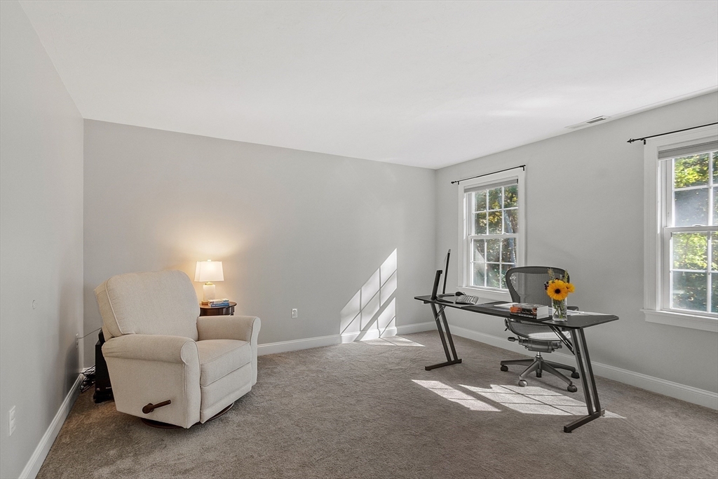 27 Garfield Avenue Danvers, MA 01923 - Photo 25 of 41
