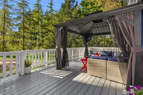 $660,000 | 8480 Hansen Road Northeast, Bainbridge Island, WA 98110
