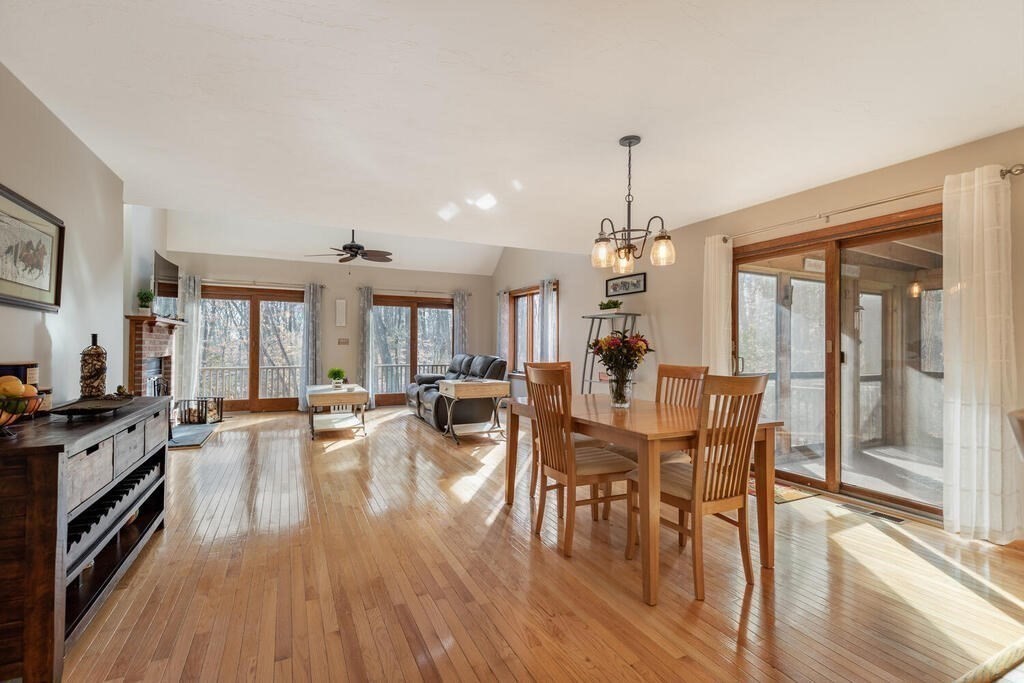 24 Danforth Way, Unit 24 Franklin, MA 02038 - Photo 5 of 30