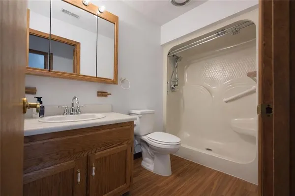 $169,900 | 504 Holly Court, Saxonburg, PA 16056