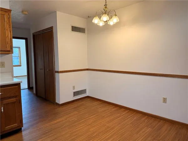 $169,900 | 504 Holly Court, Saxonburg, PA 16056