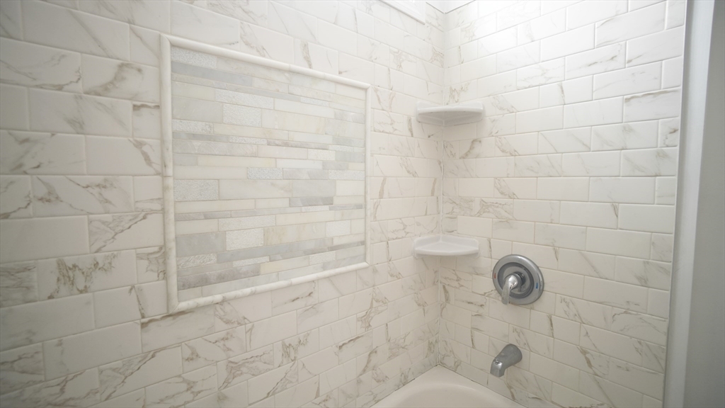 41 Olive Street Springfield, MA 01109 - Photo 21 of 38