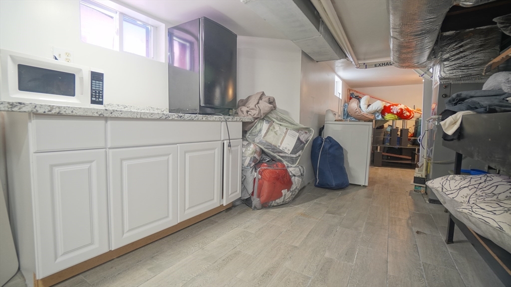 41 Olive Street Springfield, MA 01109 - Photo 33 of 38