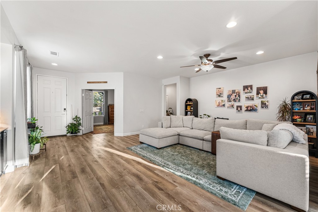 1332 Cellini Court Tehachapi, CA 93561 - Photo 16 of 50