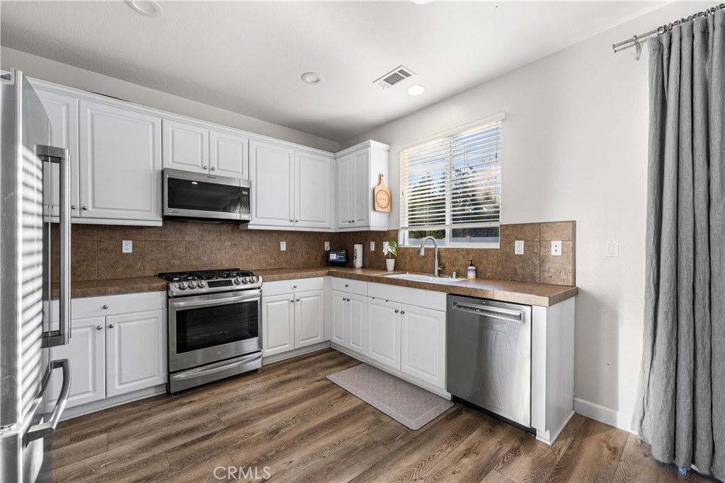 1332 Cellini Court Tehachapi, CA 93561 - Photo 18 of 50