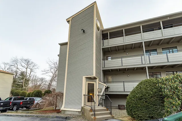 $219,000 | 1195 Grafton Street, Unit 39, Worcester, MA 01604