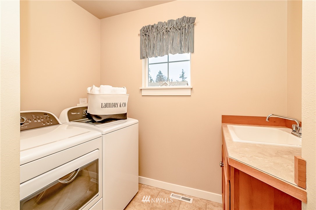 16604 38th Avenue Southeast Bothell, WA 98012 - Photo 28 of 40 Gallery Image 28