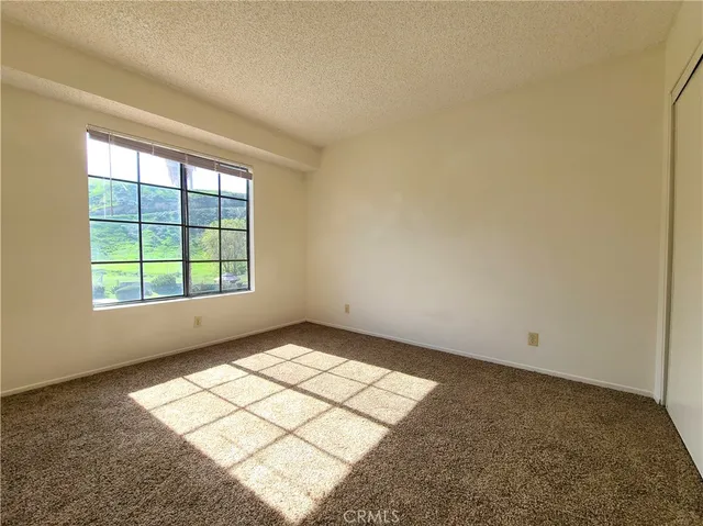 $2,995 | 3075 Prado Lane, Colton, CA 92324