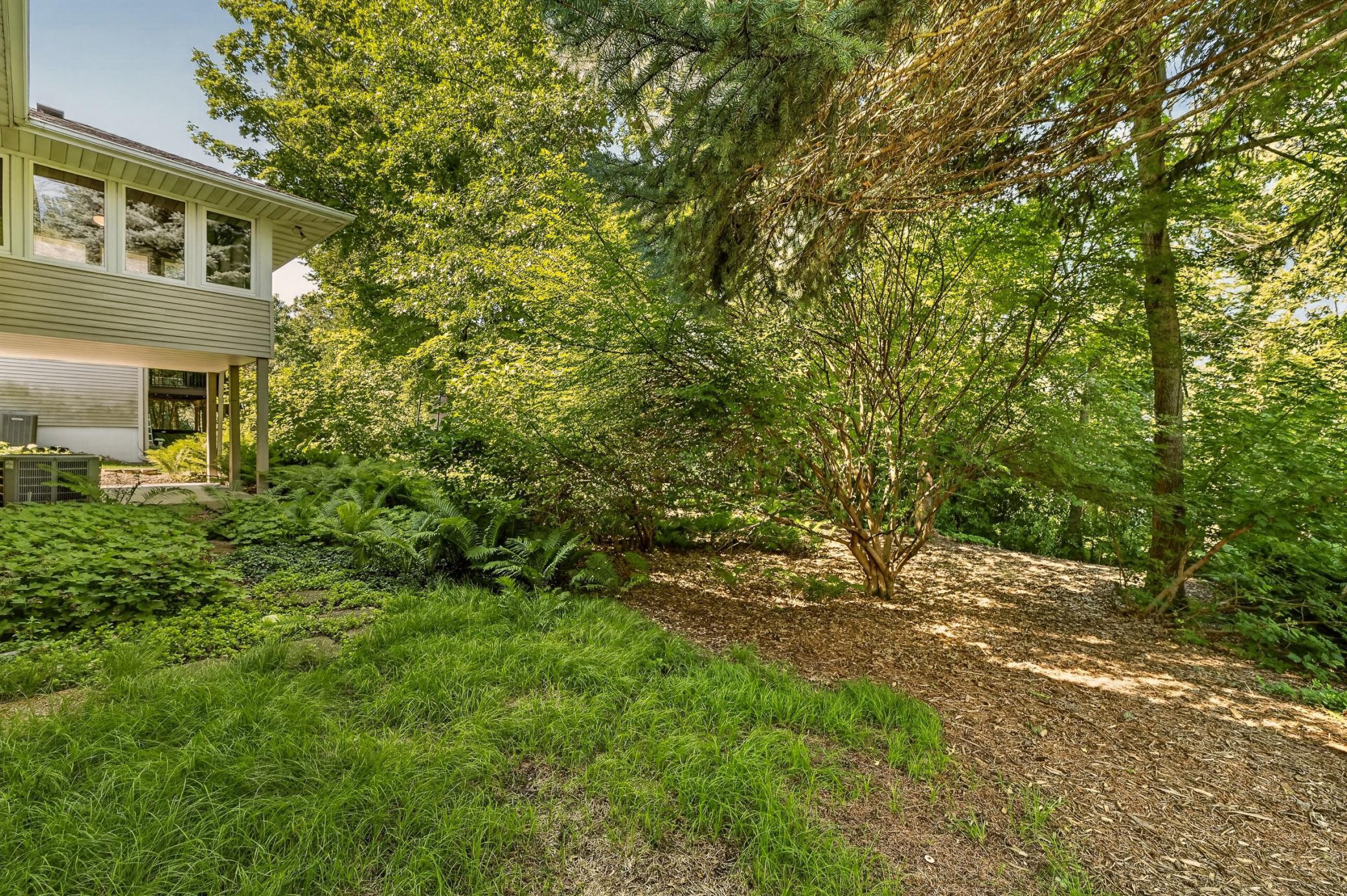 1813 13th Avenue Northeast Rochester, MN 55906 - Photo 3 of 47
