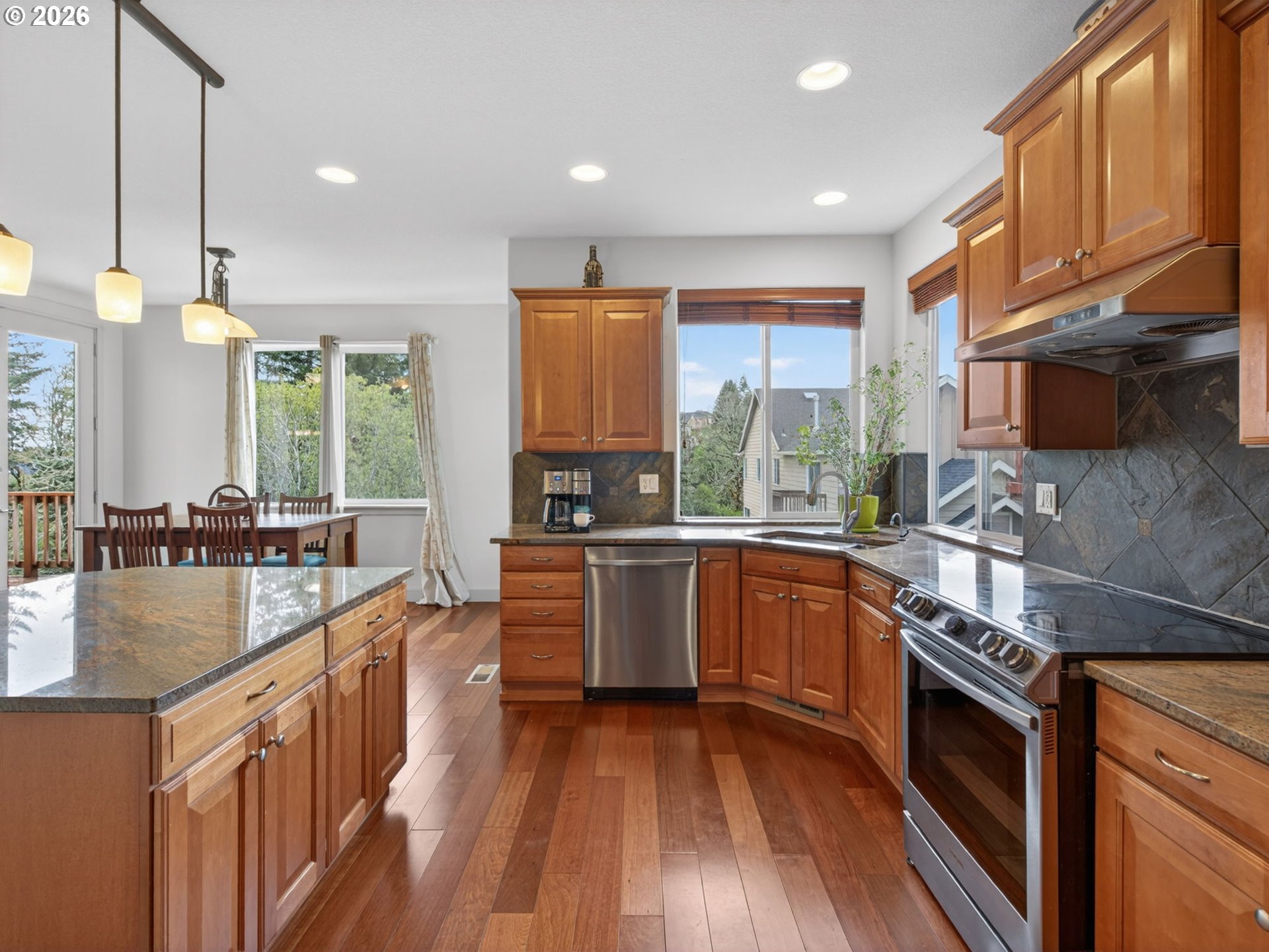 5907 Northwest Redfox Drive Portland, OR 97229 - Photo 14 of 48