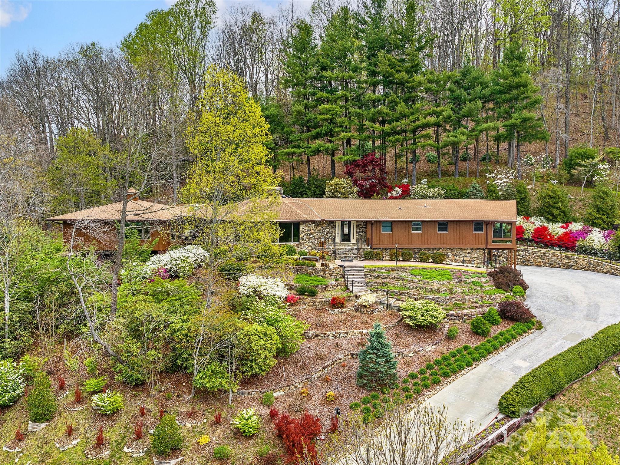 1300 Randy Drive Hendersonville, NC 28791 - Photo 46 of 48 a view of yard with green space