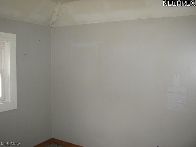 6588 Henderson Road Ravenna, OH 44266 - Photo 2 of 12 Gallery Image 2