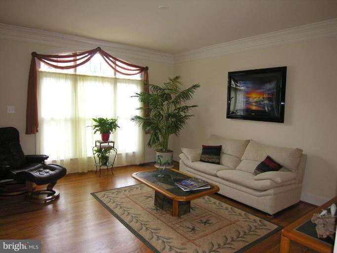 6406 Gayfields Road Alexandria, VA 22315 - Photo 12 of 30 Living Room #2